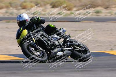 media/Oct-01-2023-SoCal Trackdays (Sun) [[4c570cc352]]/Turn 16 (120pm)/
